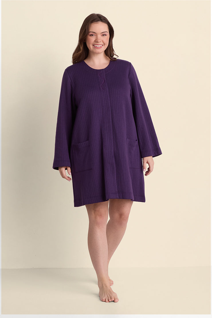 Quilt-In-Knit Short Robe